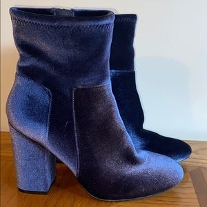 Nine West Velvet Blue Cooper Booties! NWOB! 🔥❤️🔥